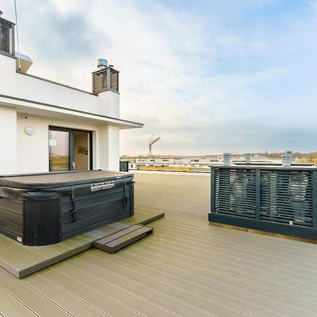 Apartamenty Lighthouse - Sauna & Fitness & Jacuzzi - Baltic Marina Residence Kolobrzeg Exterior photo