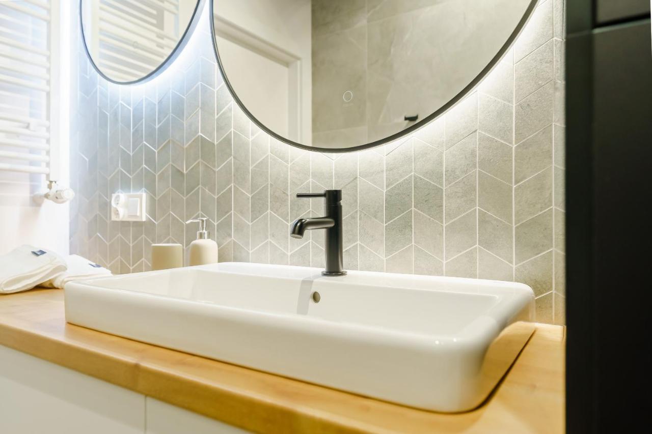 Apartamenty Lighthouse - Sauna & Fitness & Jacuzzi - Baltic Marina Residence Kolobrzeg Exterior photo